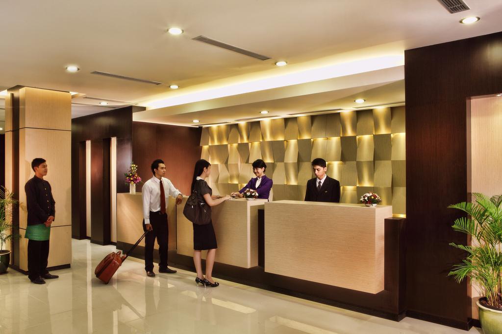 Orchardz Hotel Ayani بونتِياناك المظهر الخارجي الصورة