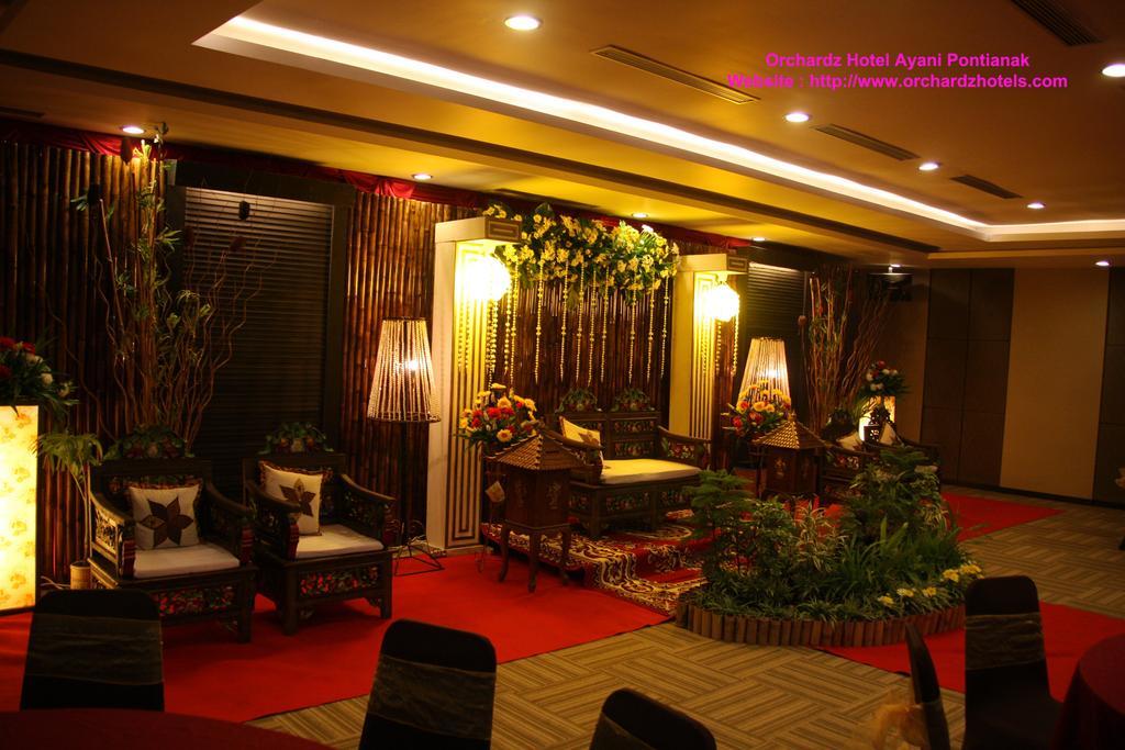 Orchardz Hotel Ayani بونتِياناك المظهر الخارجي الصورة